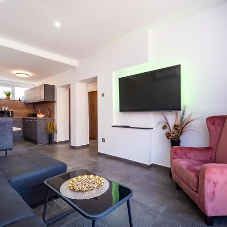 Kolovare Garden Oasis - First Row By Sea Apartment Zadar Exterior foto